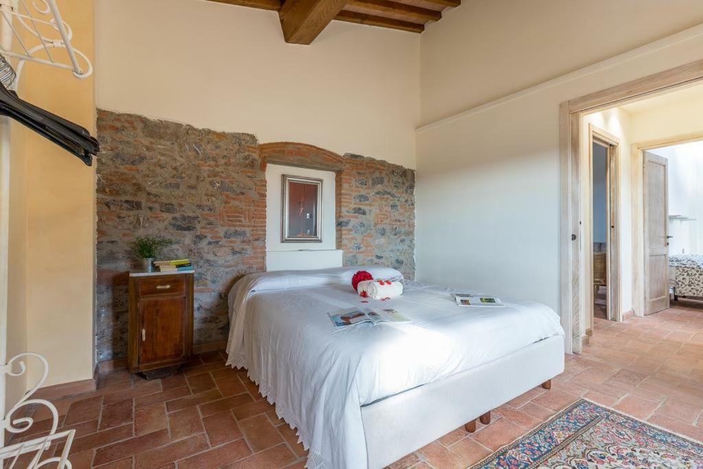 Relais del Lago e Relais del Monte Filettole Esterno foto